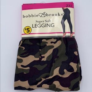 3 for $12 🔥 Bobbie Brooks Green and Brown Camouflage Leggings M